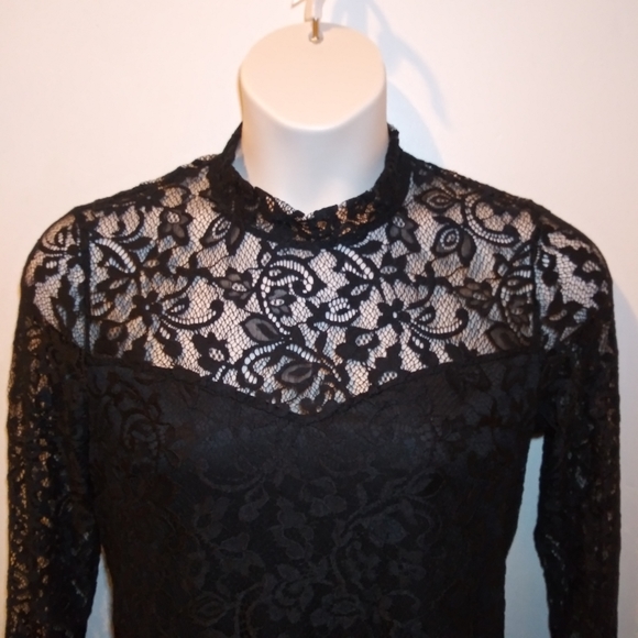 3/$18 JustFab Sexy Black Floral Lace Blouse - Picture 2 of 6